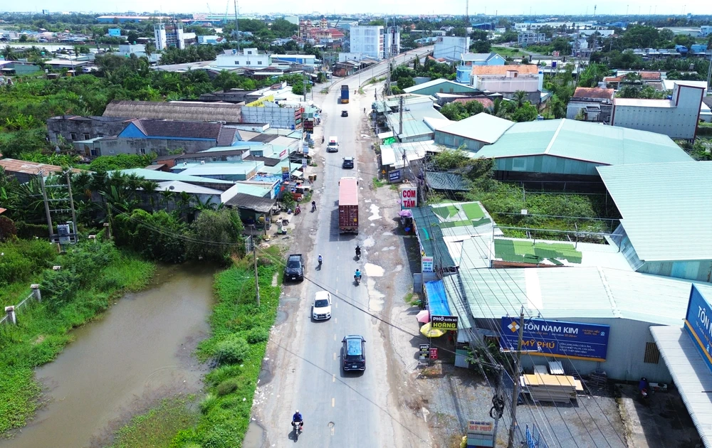 Người dân ven Quốc lộ 62: 'Xin đừng chắp vá nữa'