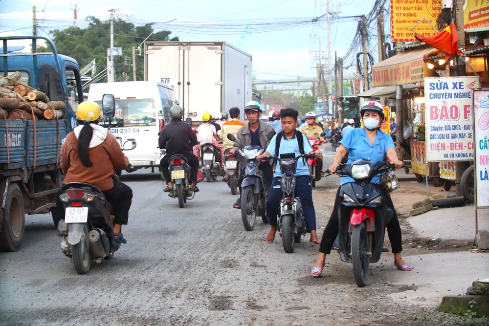 Quốc lộ 62 19.JPG