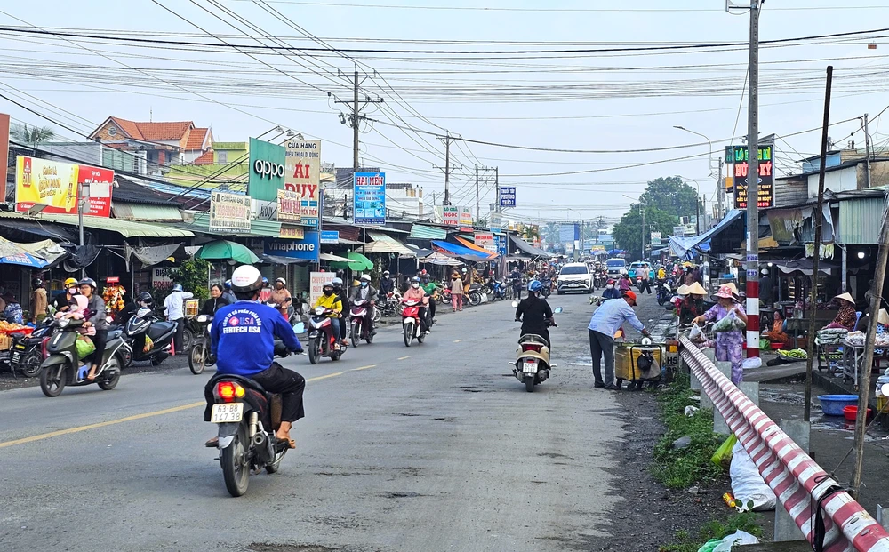 Quốc lộ 62 21.jpg