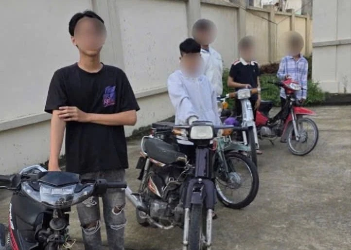 Thanh thiếu niên.jpg