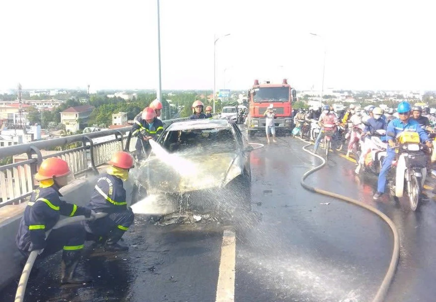 cầu rạch miễu 1.jpg