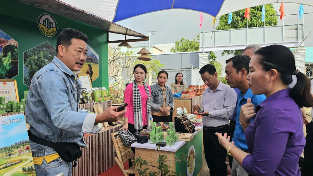 sản phẩm du lịch 3.jpg