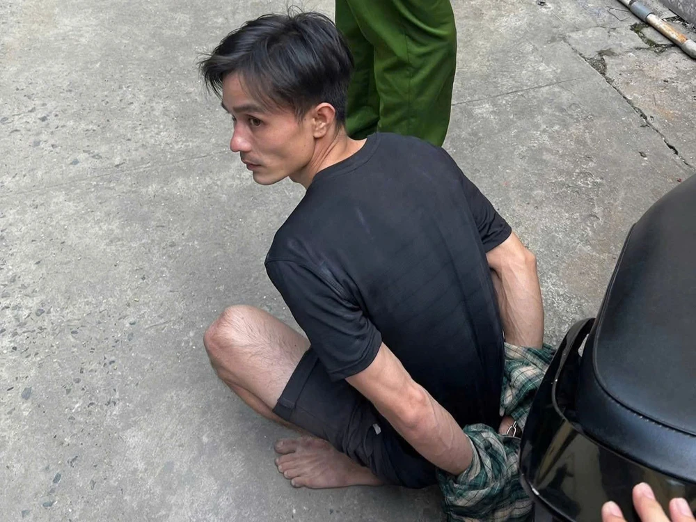 giật dây chuyền.jpg