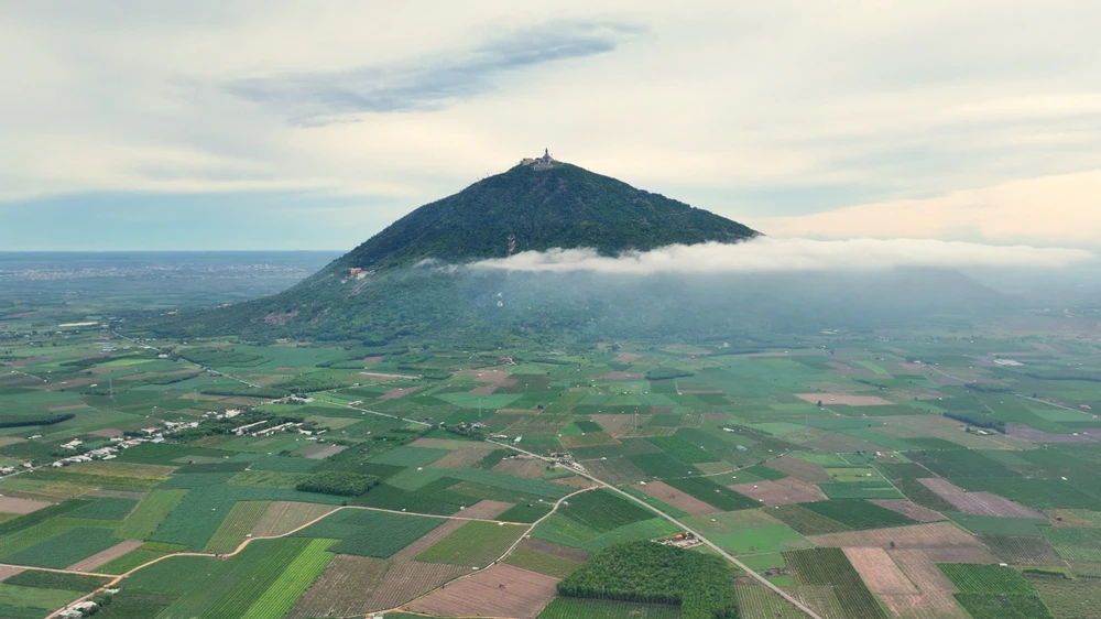 Núi Bà Đen (5).jpg