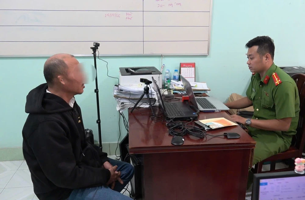 chuyến xe bão táp (2).jpg