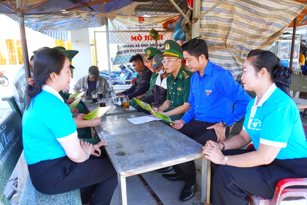 Tiếng loa Biên phòng 3.JPG