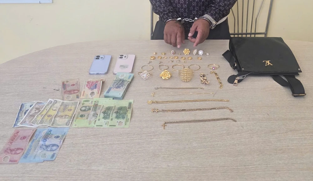 1 tỉ đồng 2.jpg