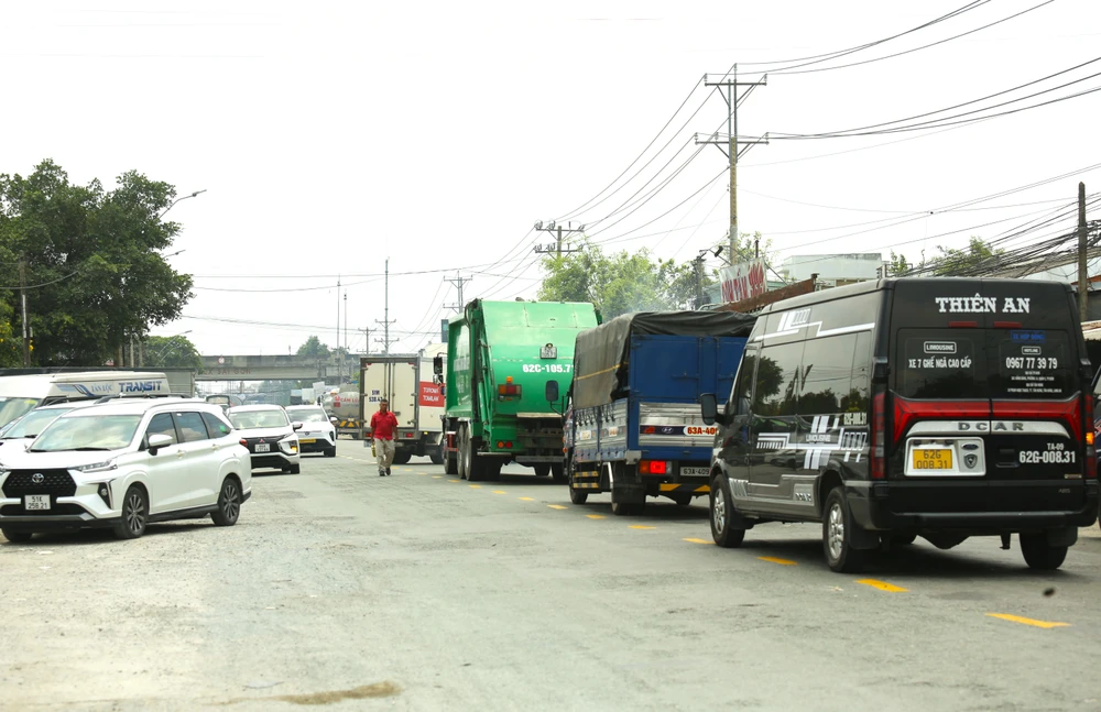 Quốc lộ 62 15.JPG