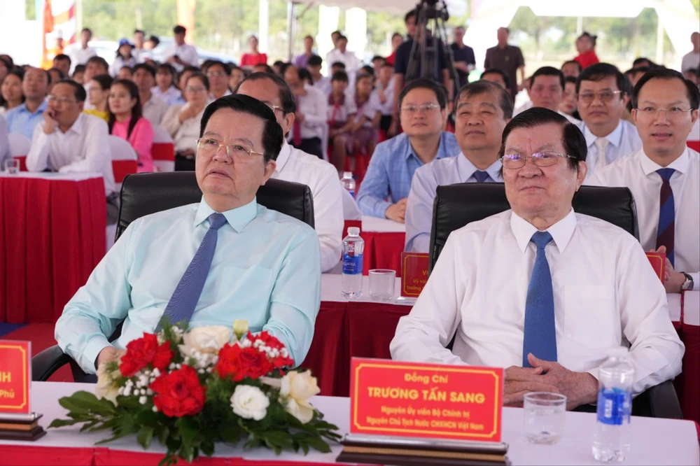 trường nội trú.jpg