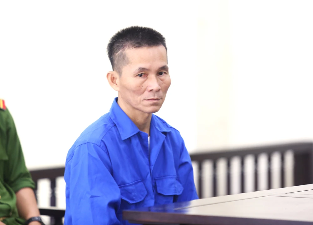 đâm hàng xóm 2.JPG