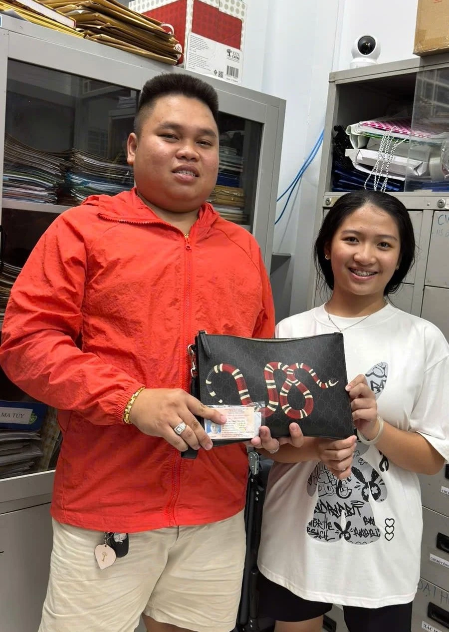 nữ sinh lớp 8 1.jpg