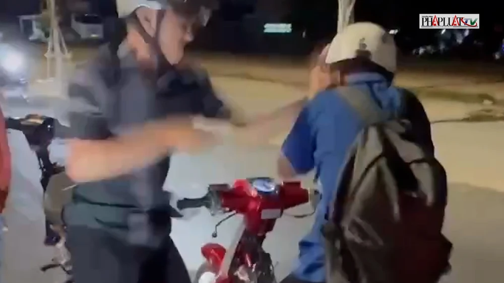 thiếu niên 16 tuổi.jpg