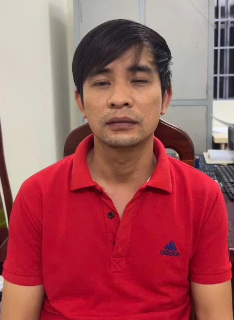 nam công nhân 1.jpg