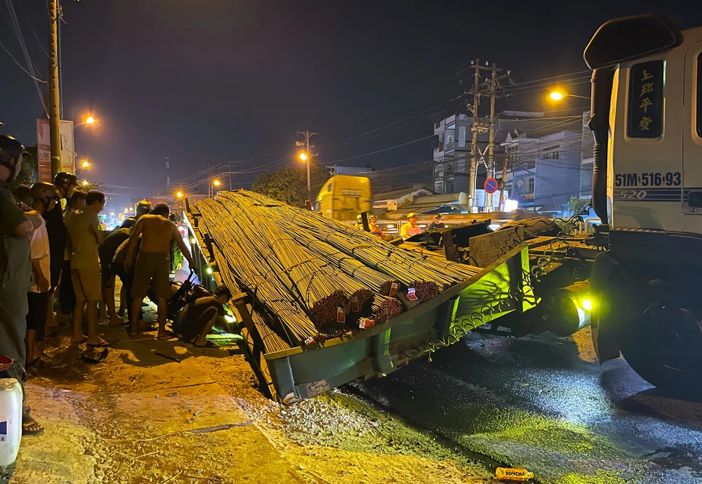 xe đầu kéo 4.jpg