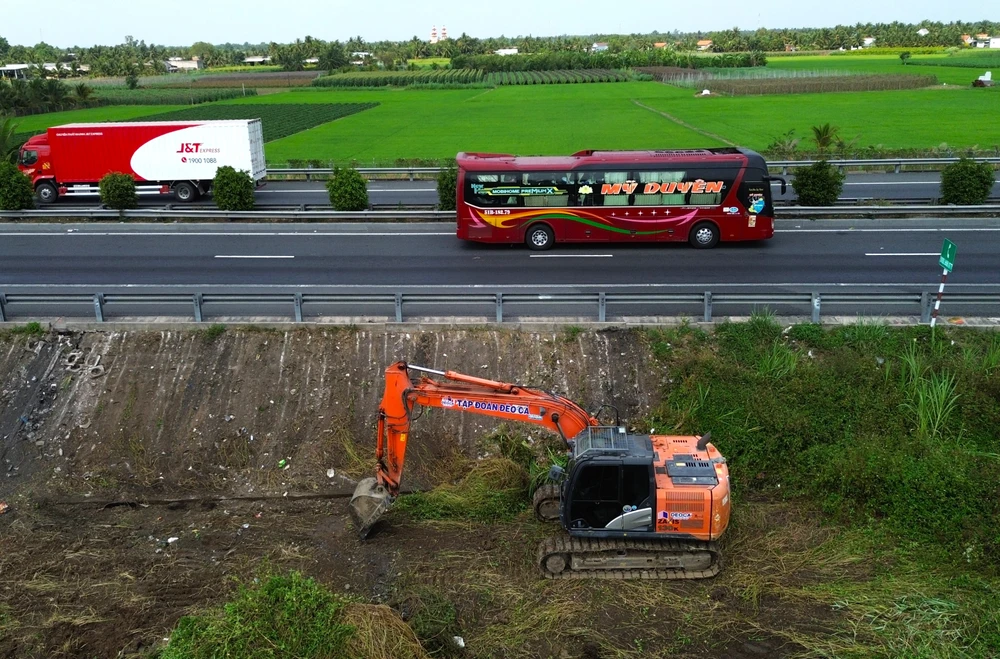 Mở rộng cao tốc 22.JPG