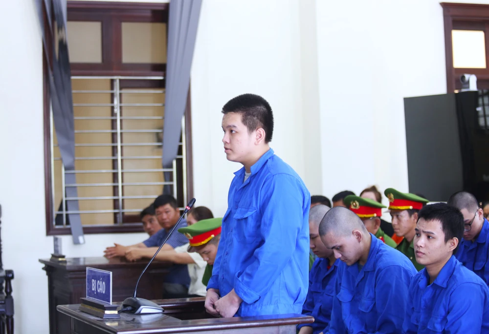 thanh thiếu niên 2.JPG