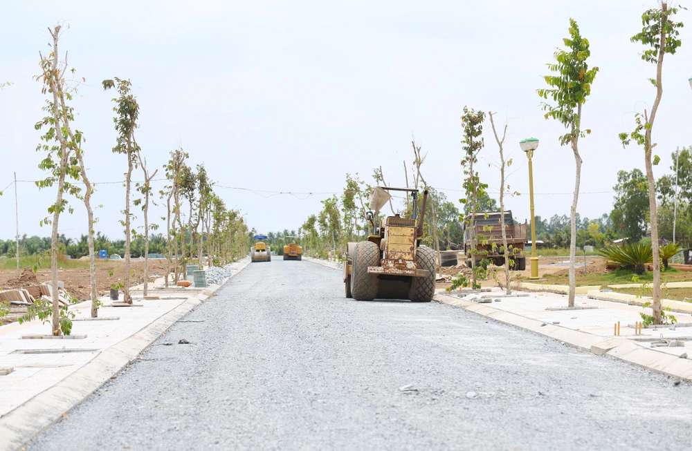 Hồ nước ngọc Lạc Địa 4.JPG