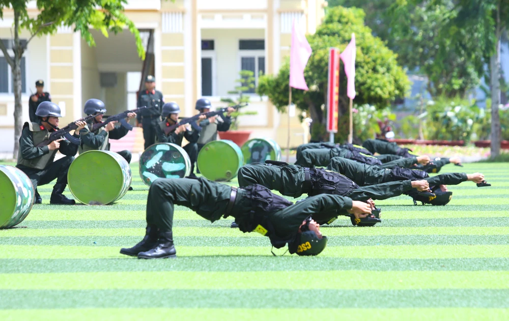 Trung đoàn CSCĐ 15.JPG