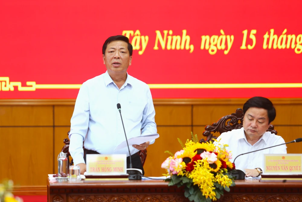 Bộ trưởng Bộ Xây Dựng 4.JPG