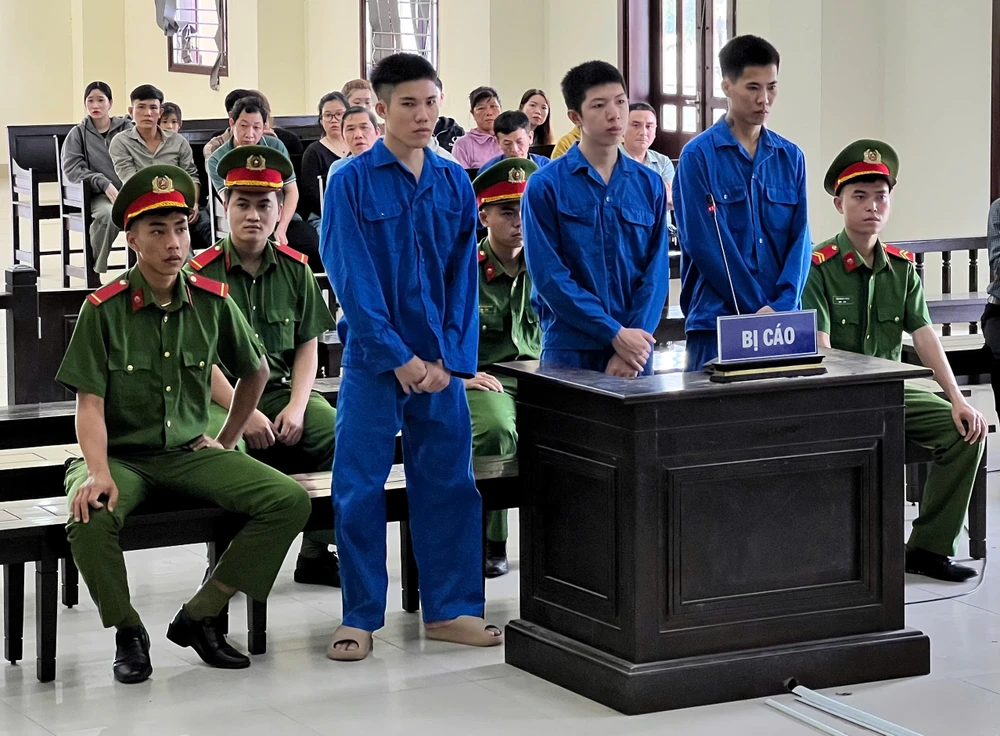 Tìm bạn gái.jpg