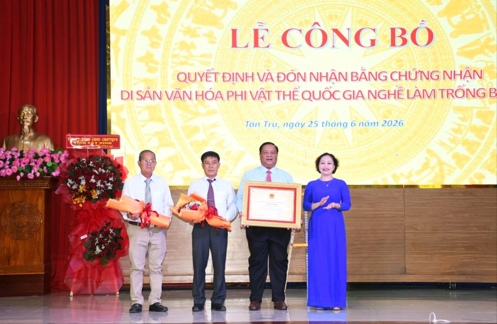 Trống Bình An.jpg