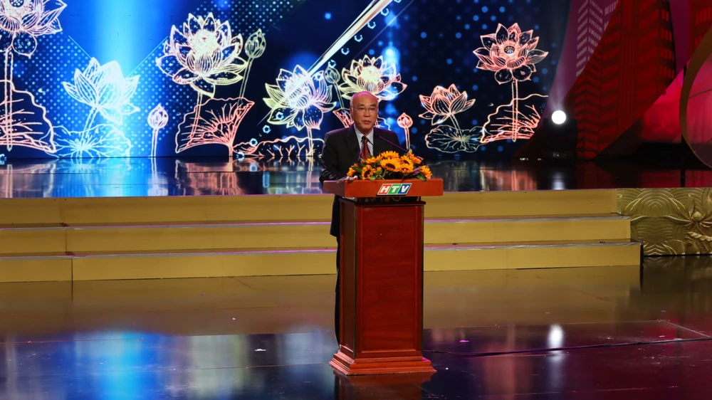 Lễ-trao-giải-thưởng-văn hóa-nghệ thuật-báo chí3.jpeg