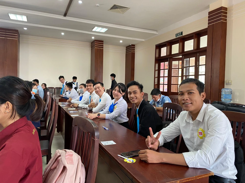 Cuộc thi thu hút đông đảo thí sinh.