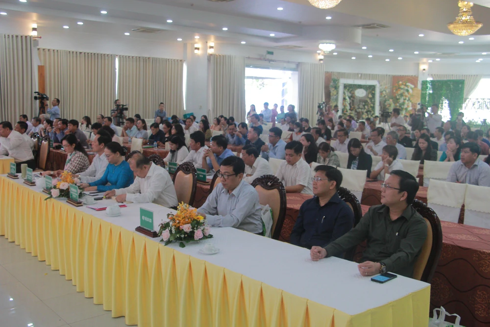 Các đại biểu tham dự hội nghị