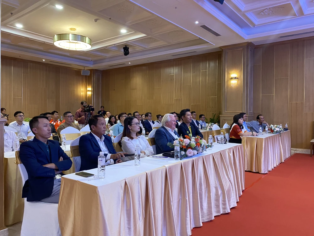 Các đại biểu tham gia hội nghị