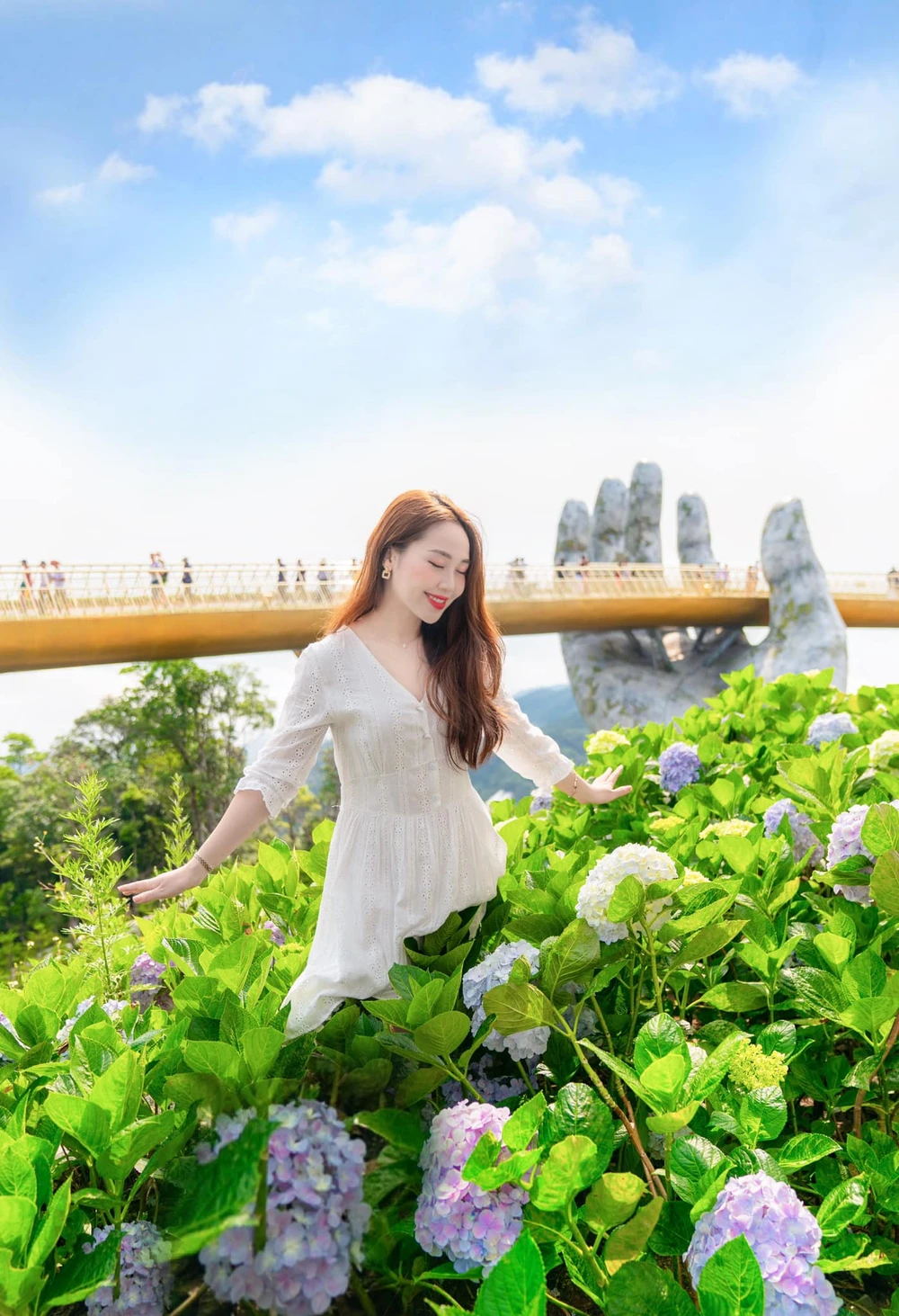 Tha hồ có những góc sống ảo ở cầu Vàng. Ảnh : THANH XUÂN Tha hồ có những góc sống ảo ở cầu Vàng. Ảnh : THANH XUÂN