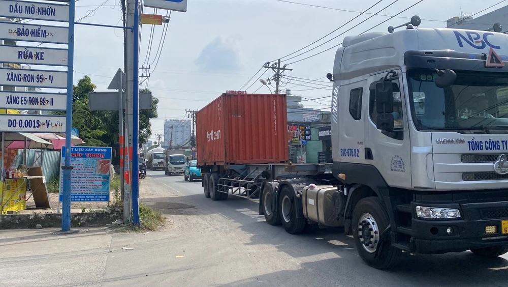 đường Nguyễn Duy Trinh.jpg