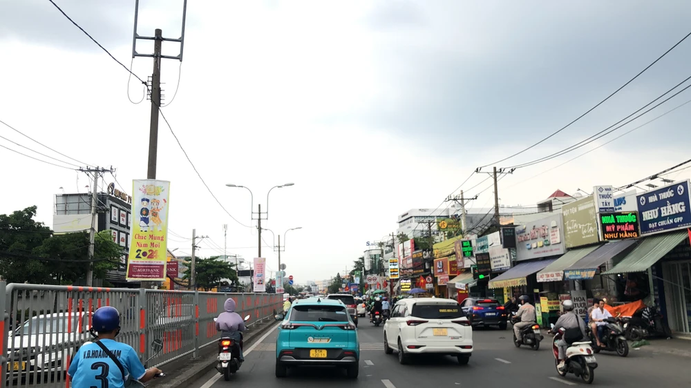 Người dân tấp nập quay lại TP.HCM sau dịp nghỉ Tết Dương lịch 2024