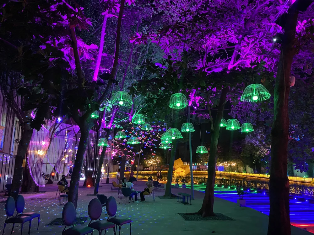 cong-vien-anh-sang11.jpg