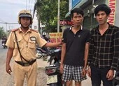 Trên đường giải quyết tai nạn, CSGT tóm gọn 2 kẻ trộm xe