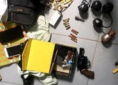 Bắt ma túy trong nhà nghỉ, thu nhiều súng đạn tại nhà