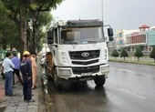 Đà Nẵng: Hai phụ nữ bị xe trộn bê tông cuốn vào gầm
