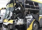 Xe khách tông đuôi xe tải, tài xế tử vong tại chỗ