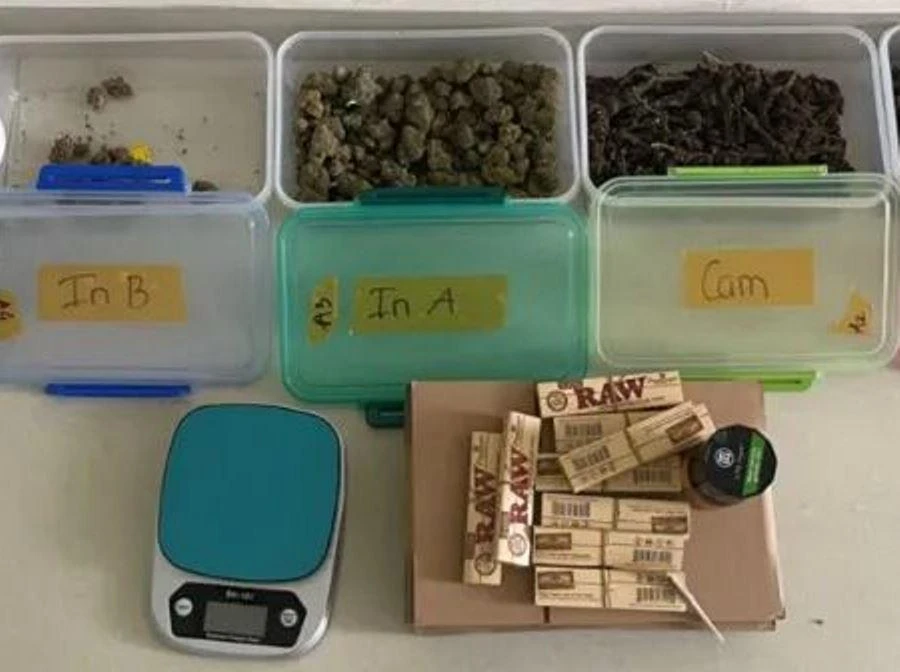 Một số tang vật vụ án. Ảnh: H.H