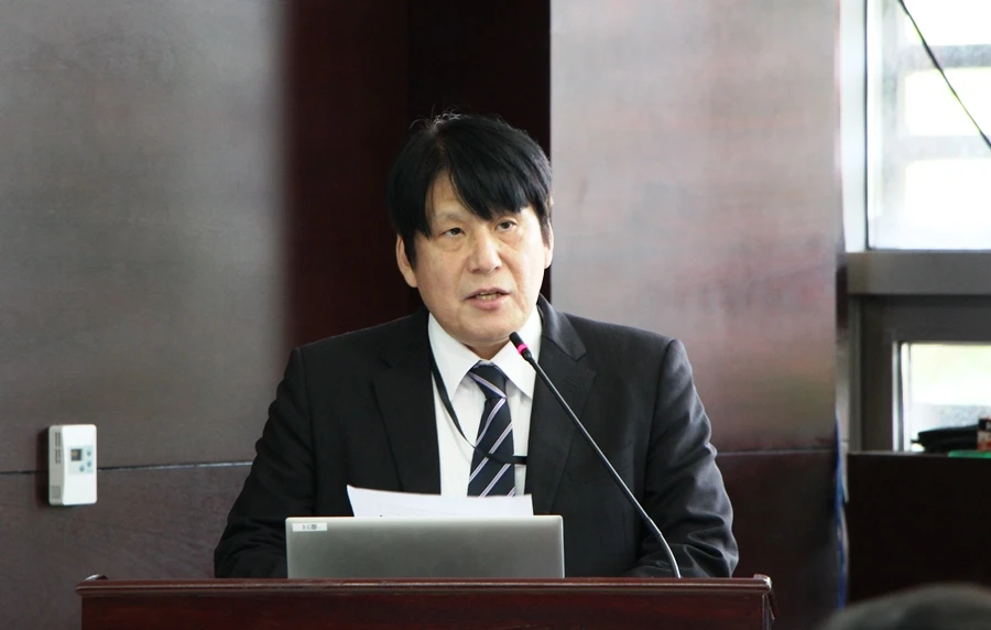 Ông Yakabe Yoshinori, Tổng lãnh sự Nhật Bản tại Đà Nẵng phát biểu tại hội nghị. Ảnh: MINH TRƯỜNG