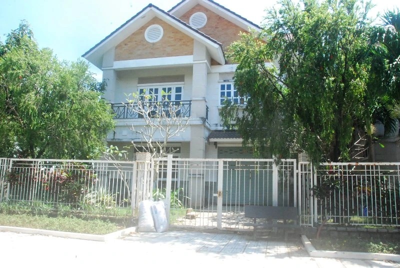 Khu đô thị lớn nhất quận 9 làm nơi chăn bò ảnh 9