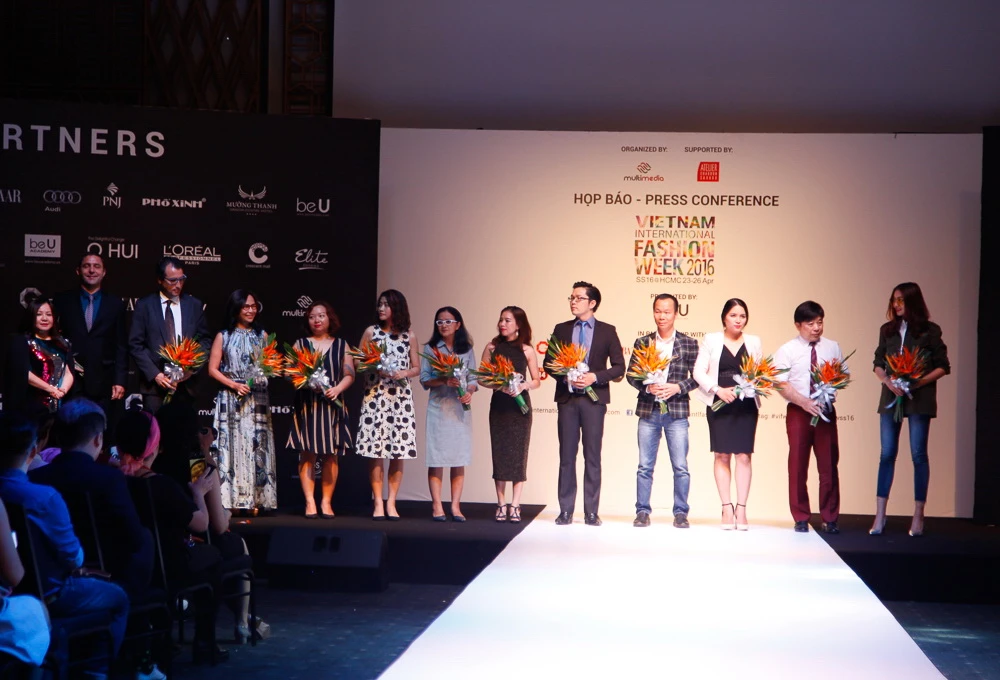 6 nhà thiết kế nước ngoài tại 'tuần lễ thời trang quốc tế Việt Nam' ảnh 1
