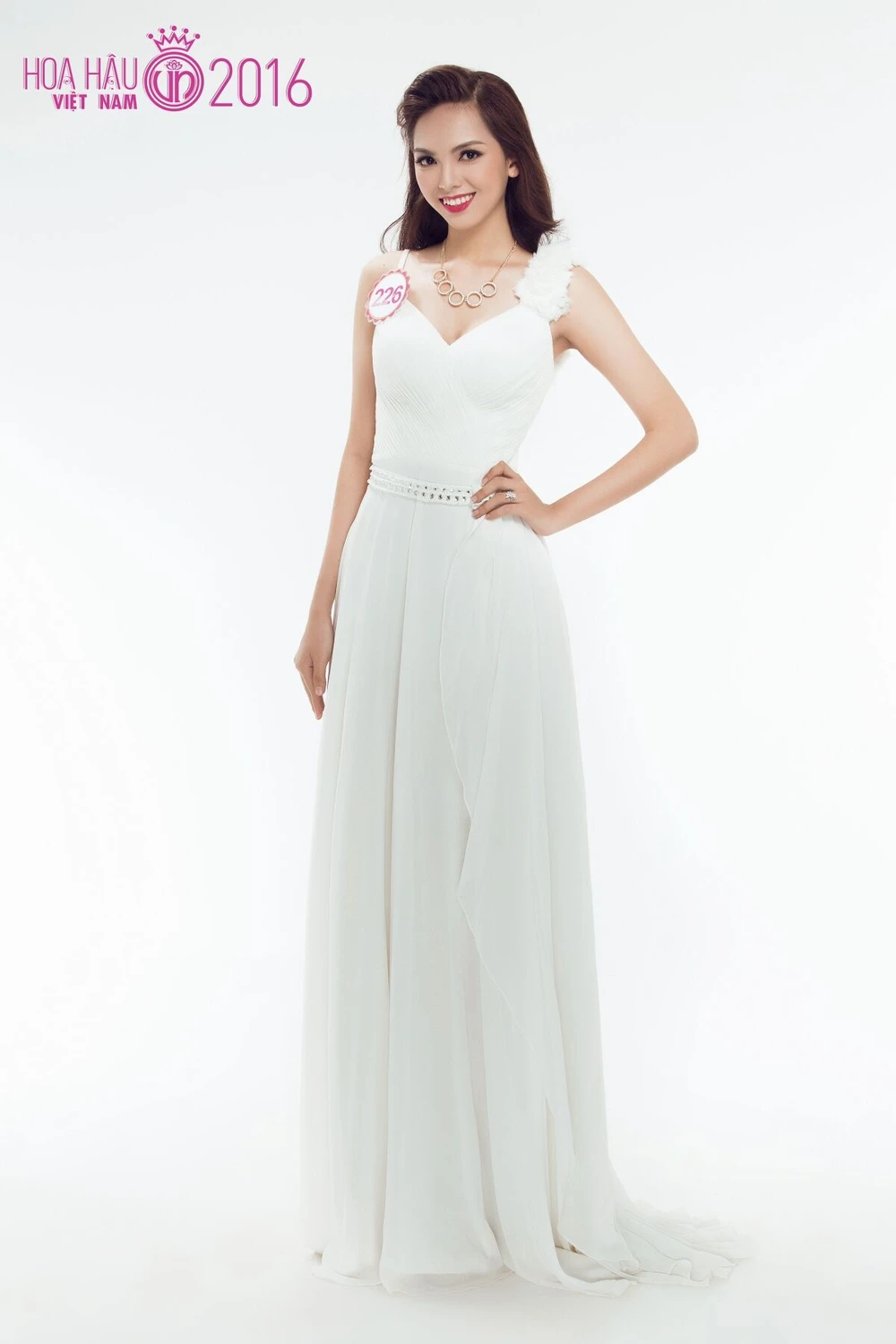 Thí sinh 'Hoa hậu VN 2016' lộng lẫy khoe áo dạ hội ảnh 9