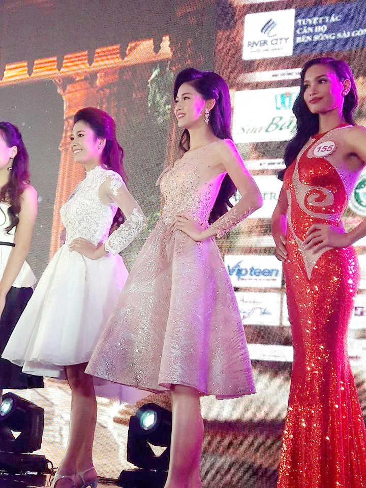 Ngắm 30 người đẹp lộng lẫy trước giờ chung kết Hoa hậu Việt Nam 2016 ảnh 4 Ngắm 30 người đẹp lộng lẫy trước giờ chung kết Hoa hậu Việt Nam 2016 ảnh 4