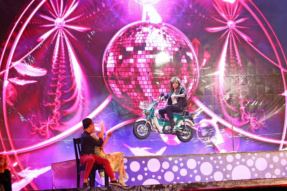 Liveshow Việt Hương: Sự trân trọng khán giả tuyệt vời ảnh 2