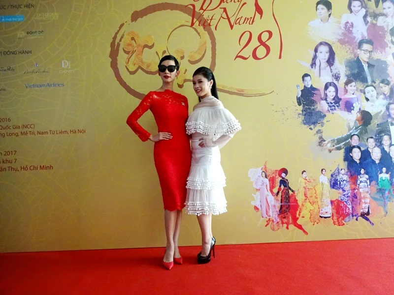 Siêu mẫu Xuân Lan và quán quân Sao Mai điểm hẹn Thu Hằng