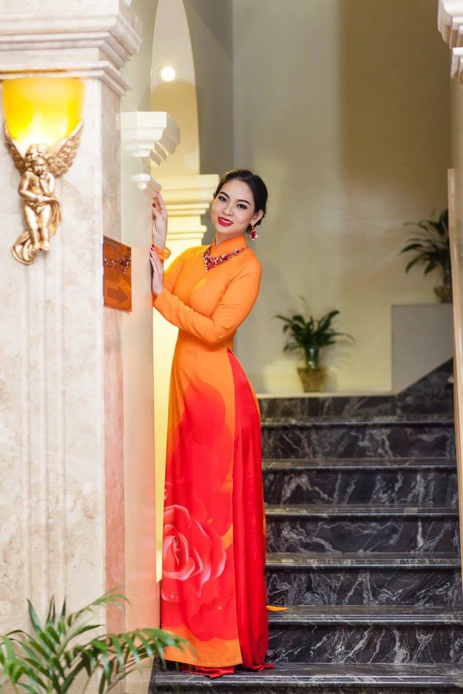 Người đẹp Phạm Hoàng Yến chấm 'Gương mặt phim - kịch' ảnh 2