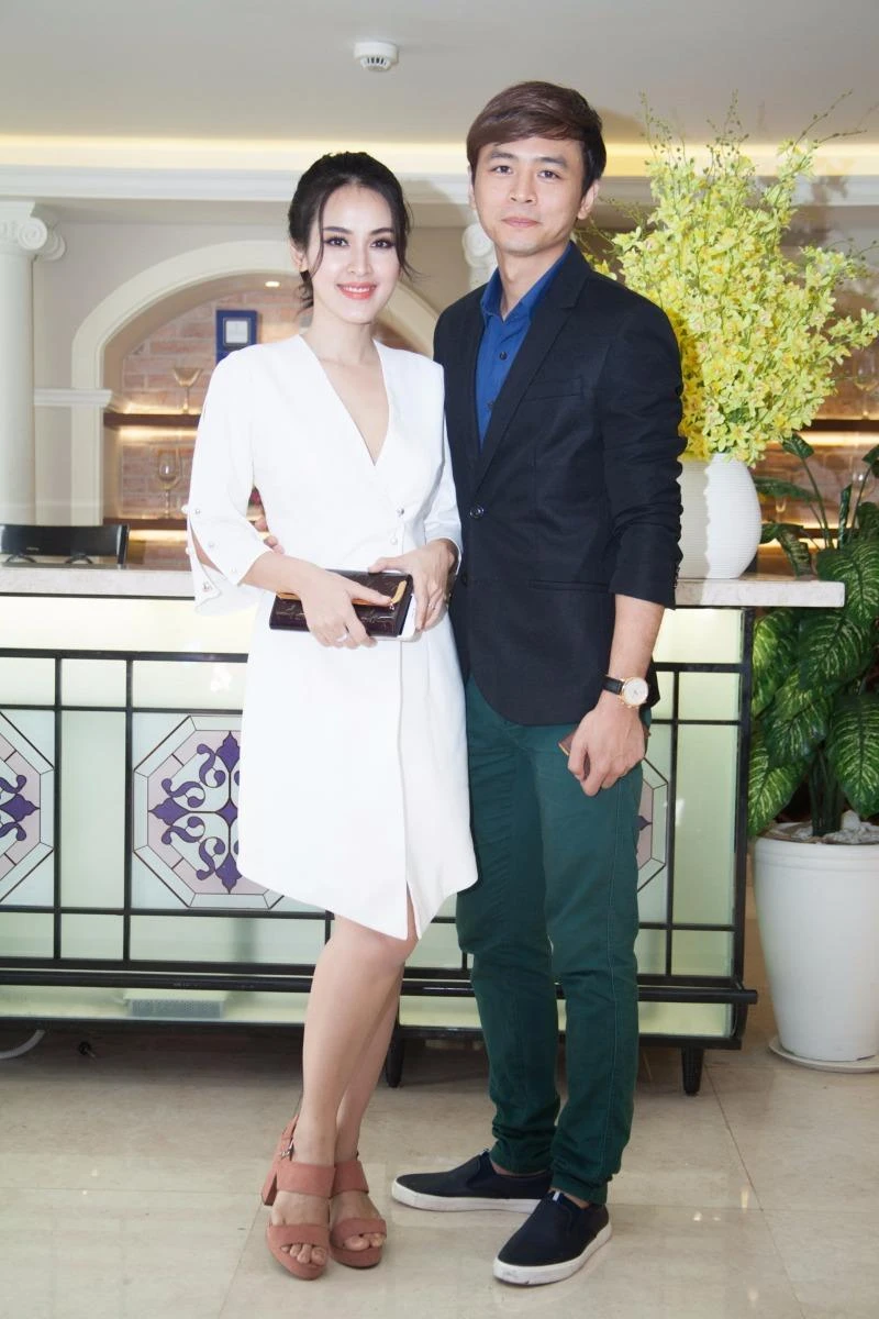 Vợ chồng Tú Vi - Anh Văn.