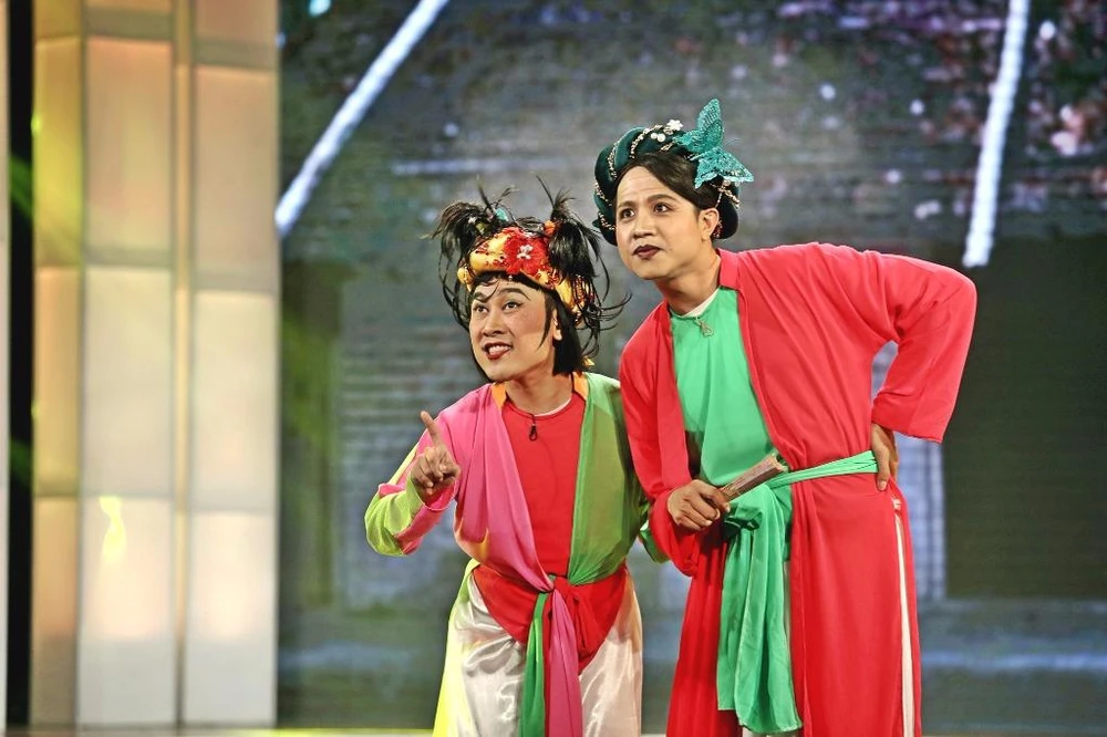 Với bạn diễn Don Nguyễn trong tiểu phẩm Tấm Cám