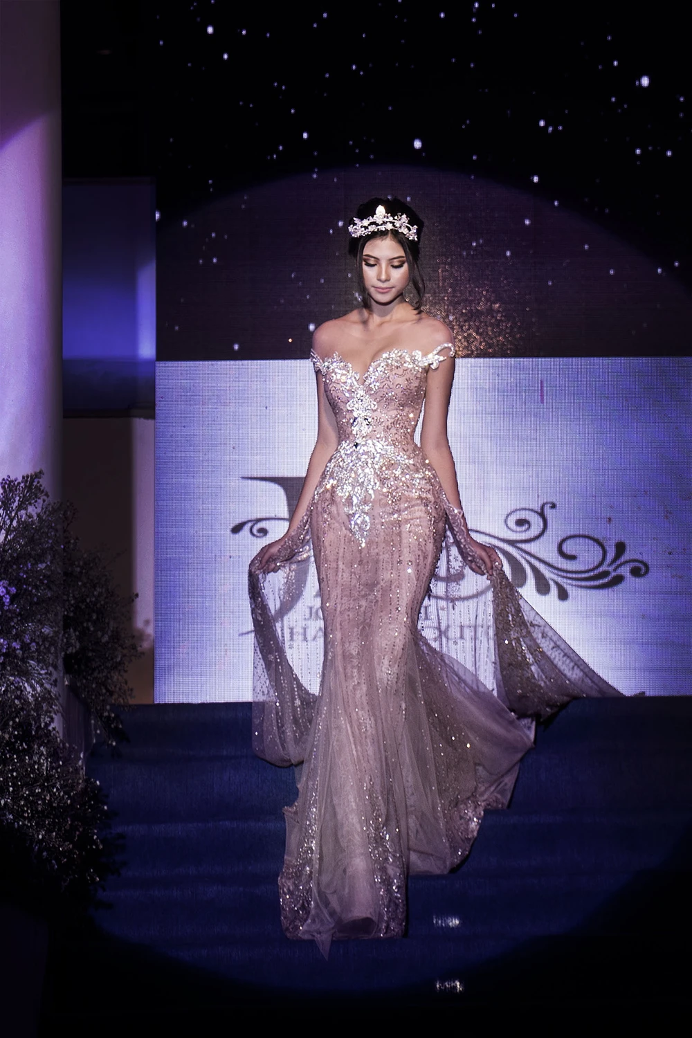 Choáng ngợp dàn hoa hậu,hoa khôi hóa thân thành nữ thần ảnh 13