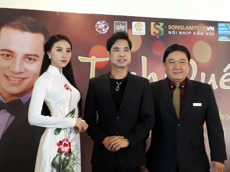 Ngọc Sơn và mẹ ủng hộ hài độc thoại Phan Phúc Thắng ảnh 3